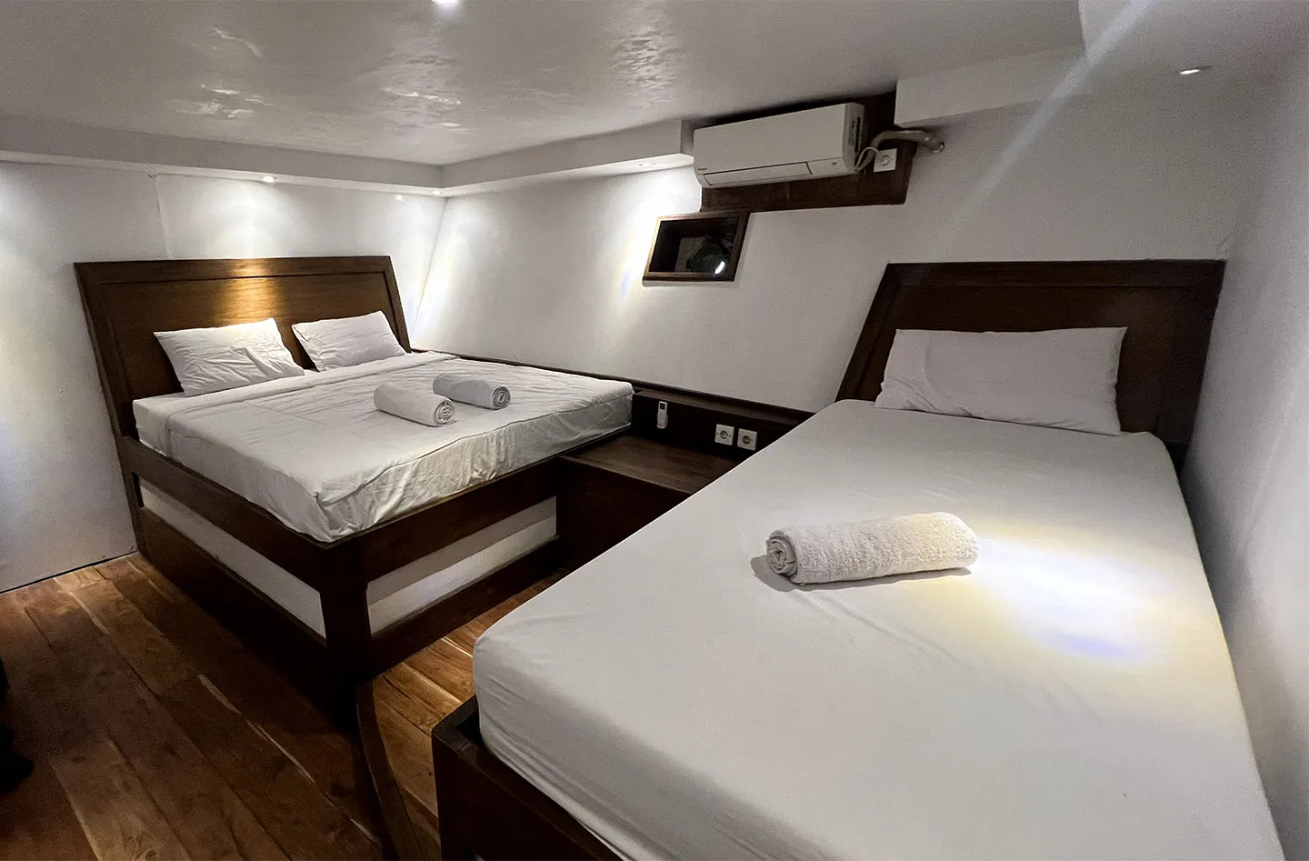 Bedroom Superior Triple_Panrita Liveaboard