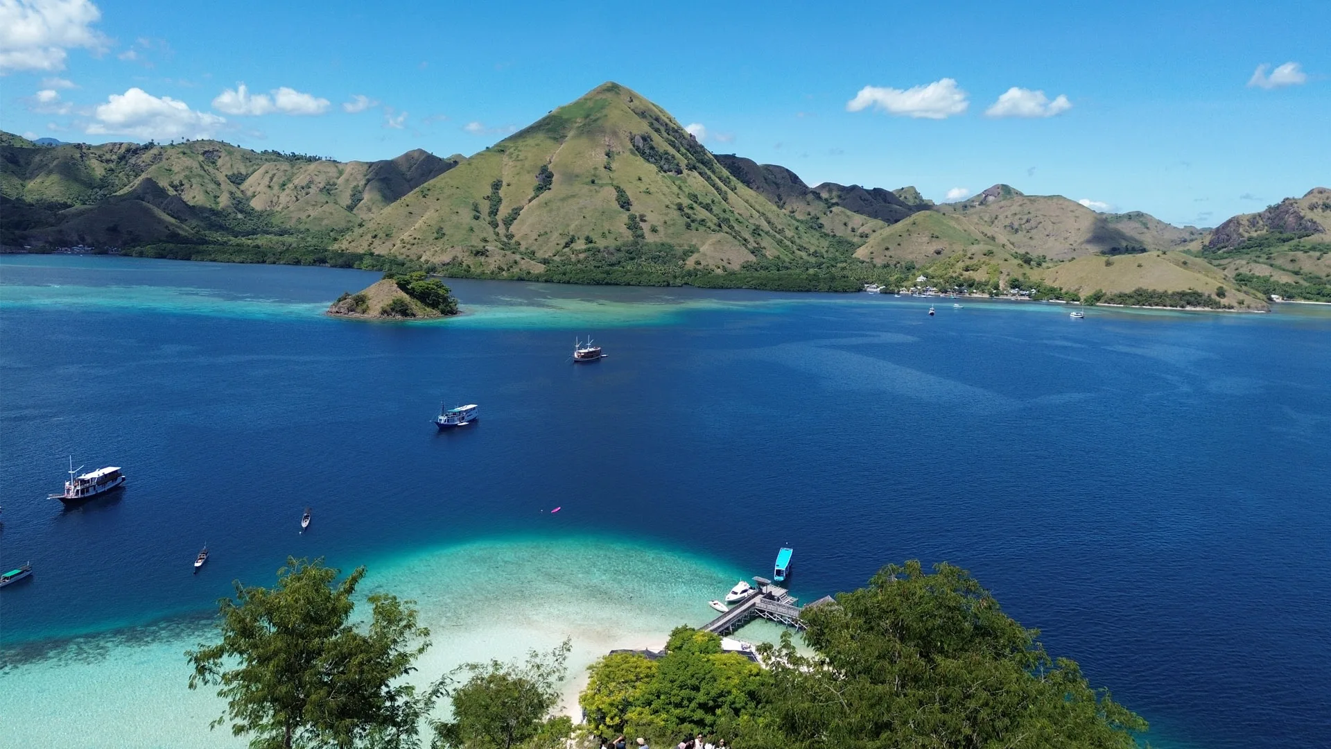 Komodo Island Hopping What to Expect on a Boat Trip from Labuan Bajo